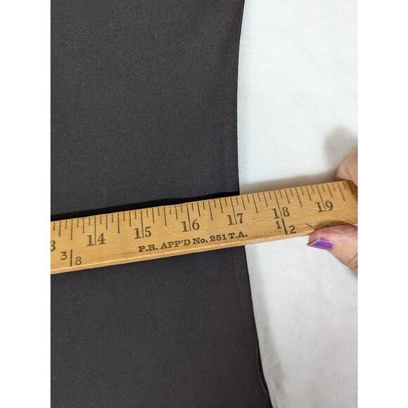 Calvin Klein Sz S poly/spun Bust36"gold color tab front W34" Top - Picture 6 of 6